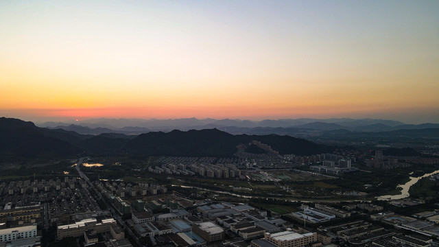 安吉航拍城市市区云彩晚霞