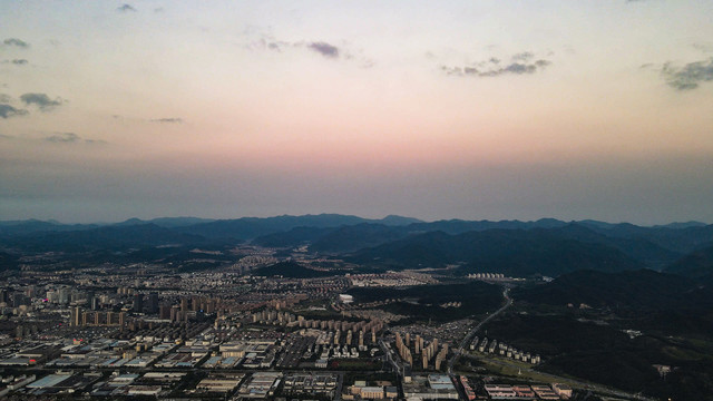 安吉航拍城市市区云彩晚霞