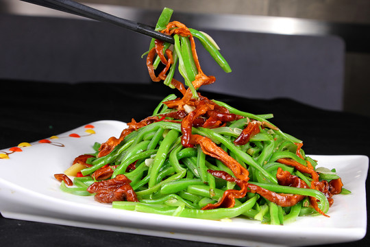 四季豆炒肥肠