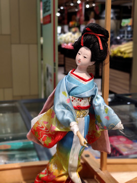 日本玩偶