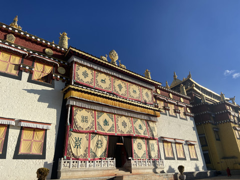 香格里拉松赞林寺藏传佛教