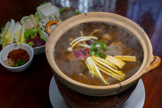 野生菌火锅