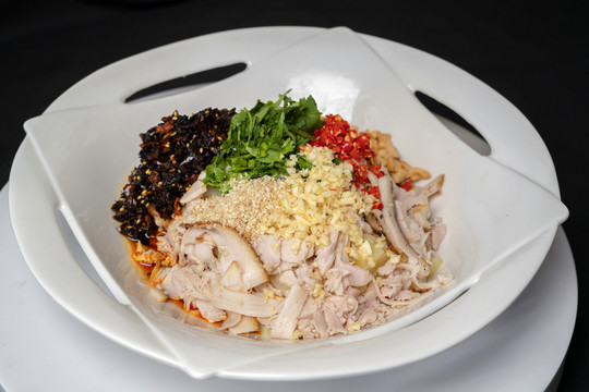 火烧肉拌豌豆粉
