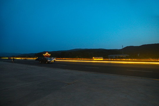工厂园林广场夜景