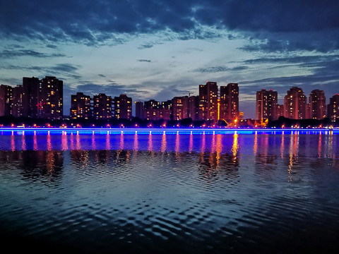 水边城市