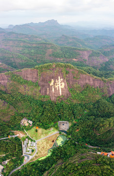 玉林都峤山风光金佛