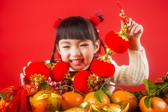 女孩子开心过春节