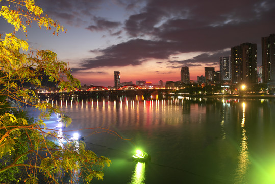 柳州百里柳江夜景