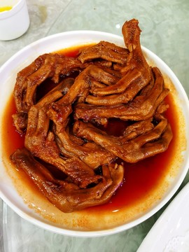 红烧鹅掌