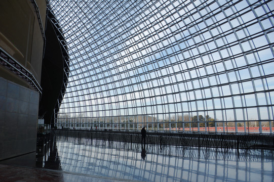北京国家大剧院玻璃幕墙内景