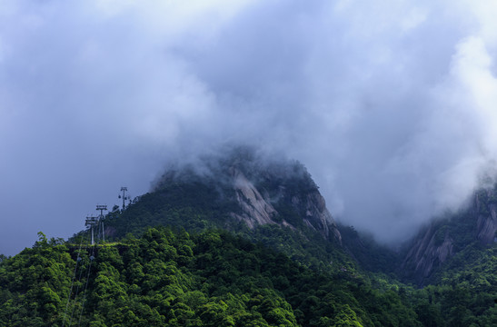 黄山云雾奇峰