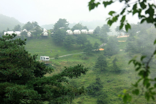 百里荒景区