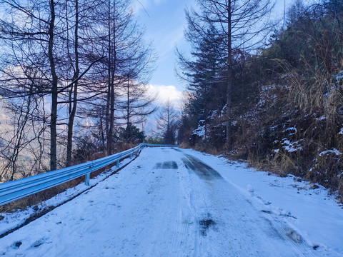 冰雪公路