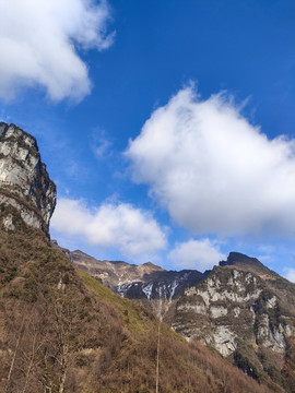 雪宝山