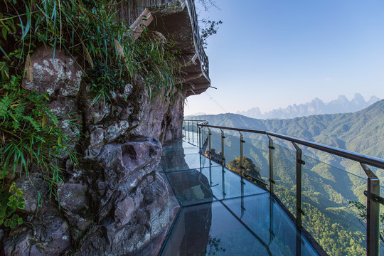 北帝山旅游风景区玻璃栈道