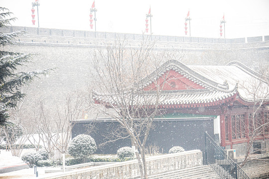 西安古城墙雪景