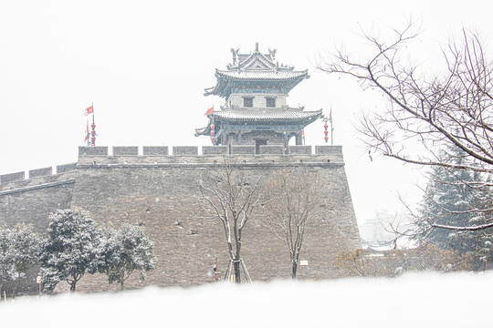 西安古城墙雪景