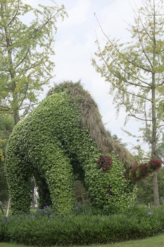 园林绿植雕塑犀牛