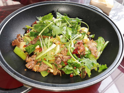 青菜牛肉干锅