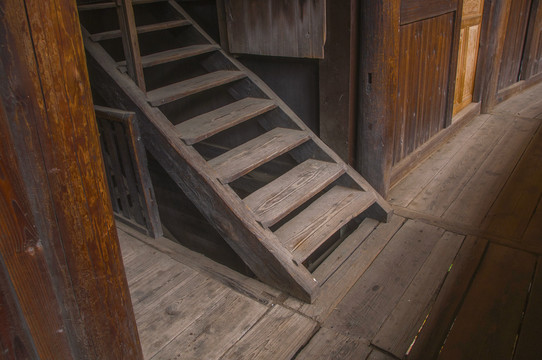 土楼楼梯