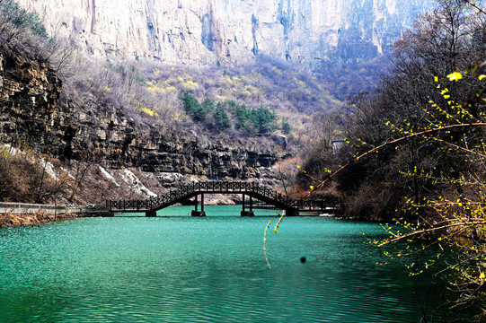 通天峡景区风光