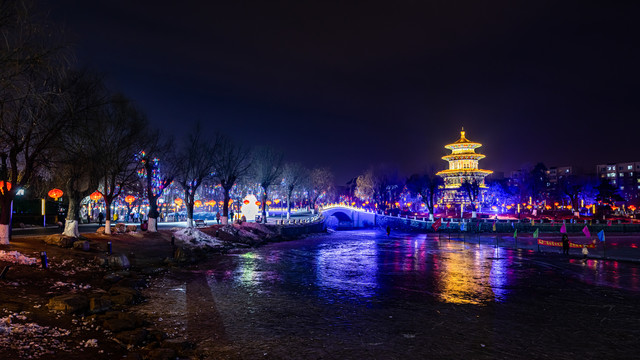 中国长春劳动公园冰雪乐园夜景