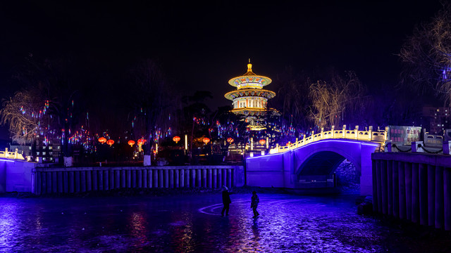 中国长春劳动公园冰雪乐园夜景