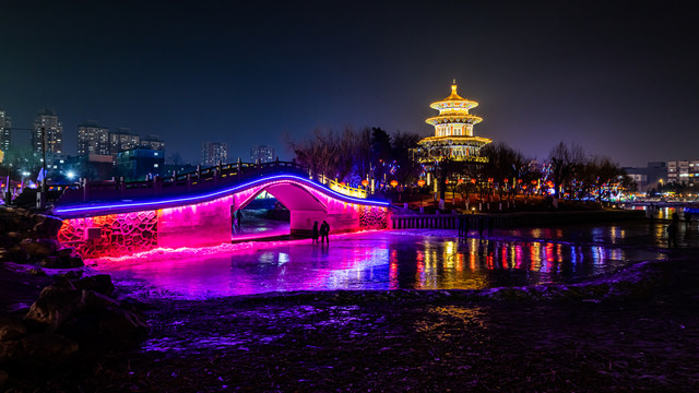 中国长春劳动公园冰雪乐园夜景