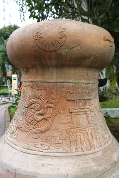 越南胡志明市园林赛龙舟雕塑