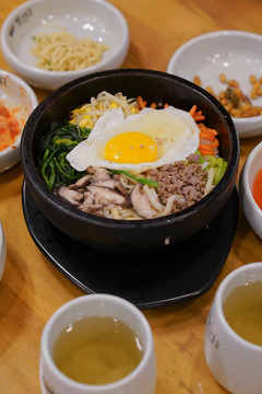 韩国料理朝鲜美食石锅拌饭