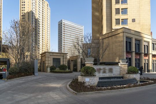 城市高层住宅楼街景