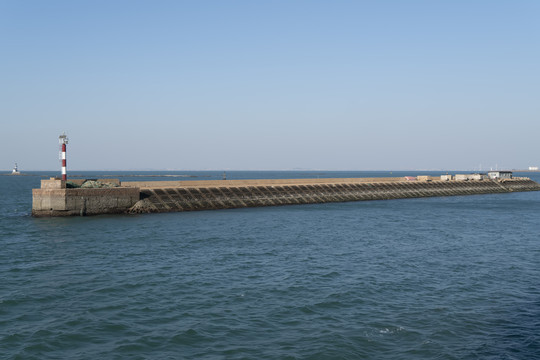 海岸线防护堤坝