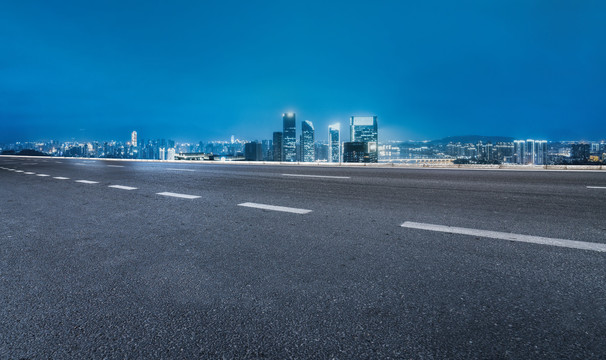 公路建设和城市夜景