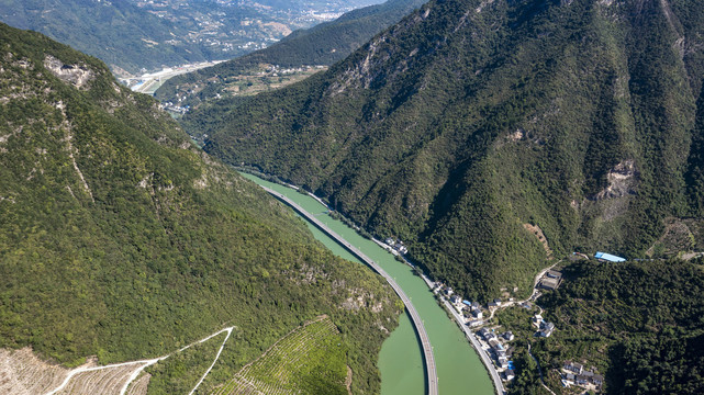 兴山水上公路