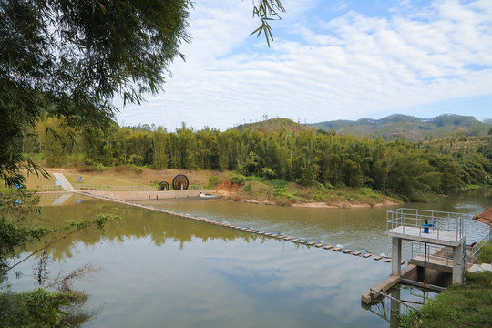 河流流水