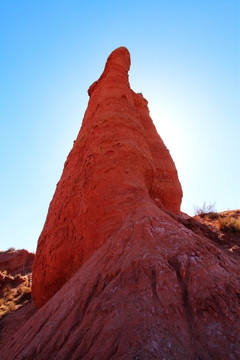 红岩雕像