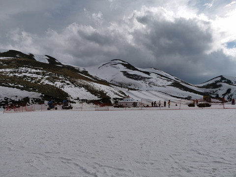 雪山之巅