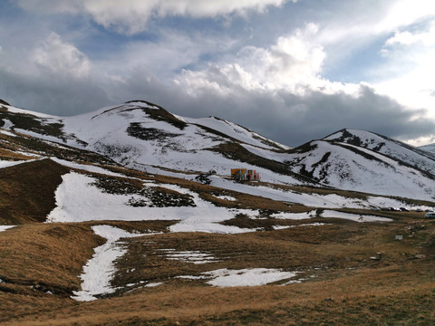 会泽大海草山雪山