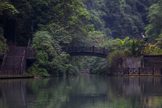 三峡大瀑布景区桃花湖风景