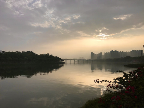 北江江边清晨日出江景