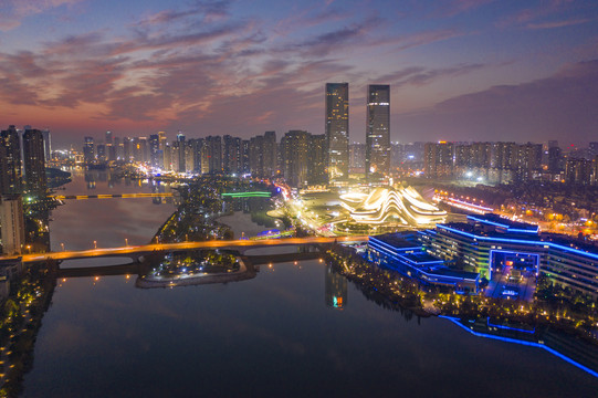 航拍湖南长沙梅溪湖夜景