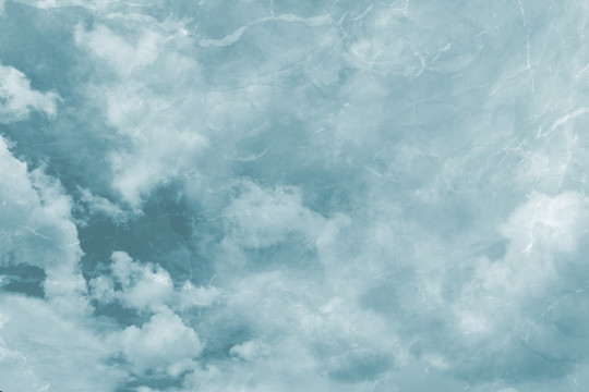 水蓝色云石