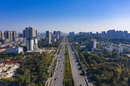 航拍湖南岳阳市城市景观