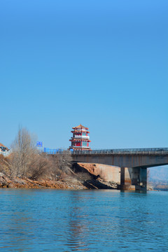 黄河亭子