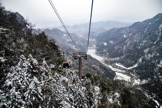 冰雪天张家界天门山索道