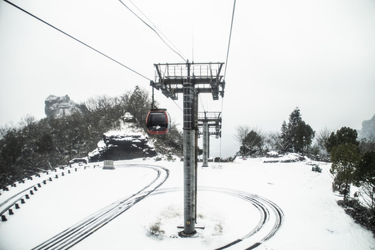 冰雪天张家界天门山索道