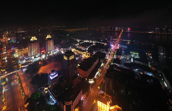 航拍江西吉安市中心夜景