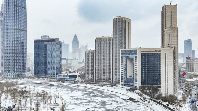 大雪中的天津城市美景