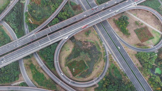 航拍公路立交桥