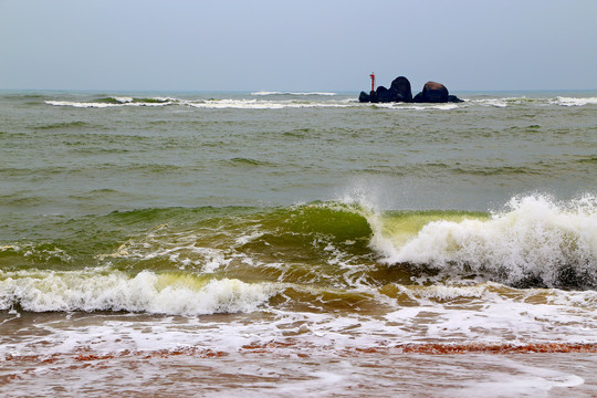 海浪礁石